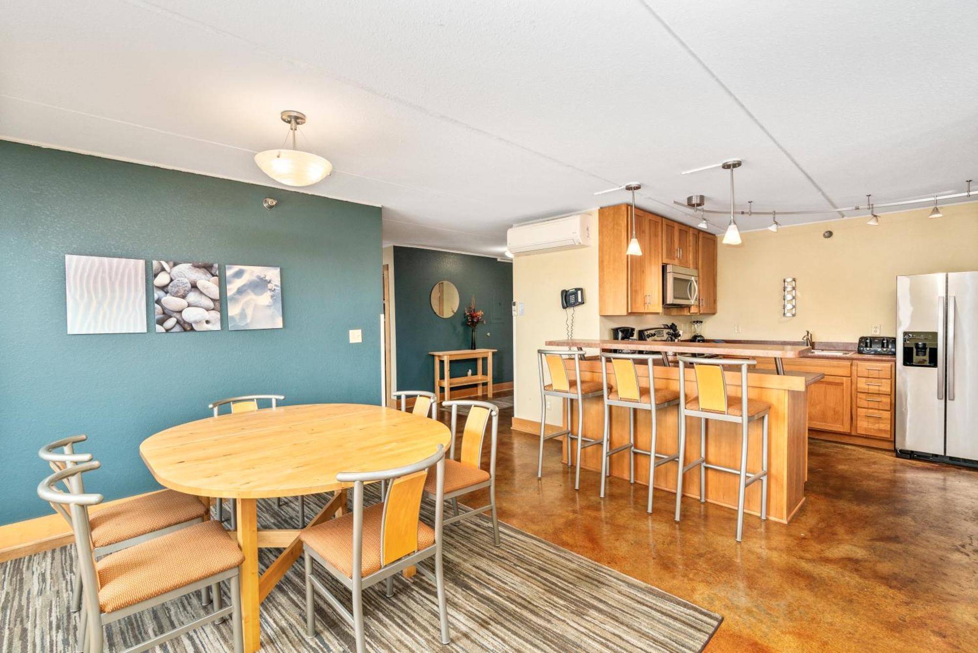 East Bay Suites Grand Marais Exterior foto