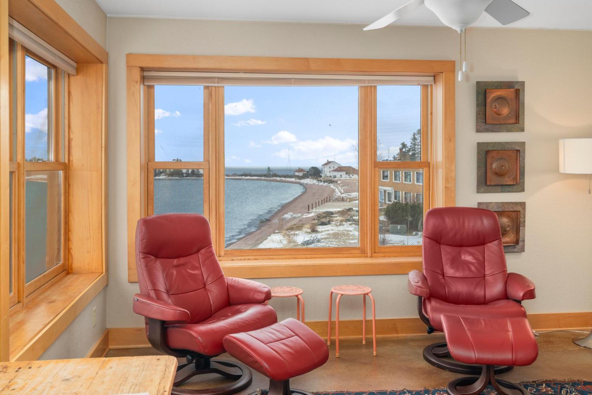 East Bay Suites Grand Marais Exterior foto
